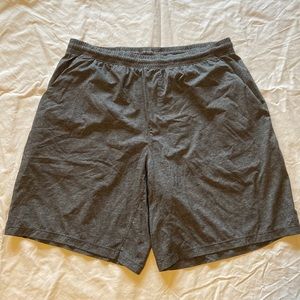 LuluLemon Pace Breaker short XL 9” no liner